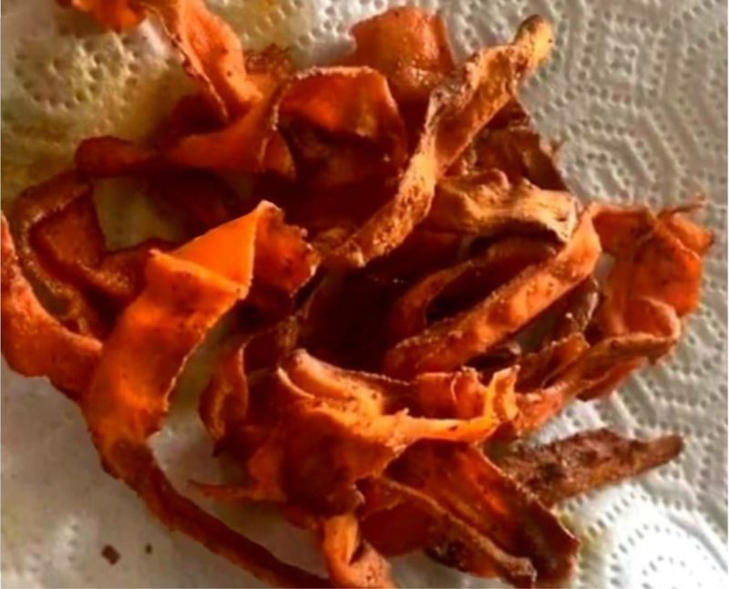 photo of carrot bacon